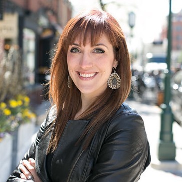 Headshot of Raquel Guzman