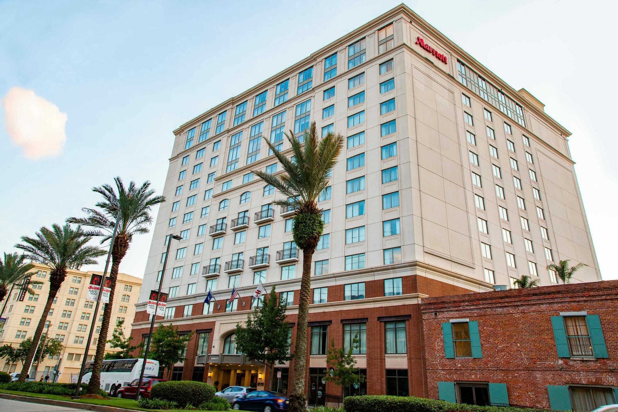 New Orleans Marriott Warehouse Arts District Hotel